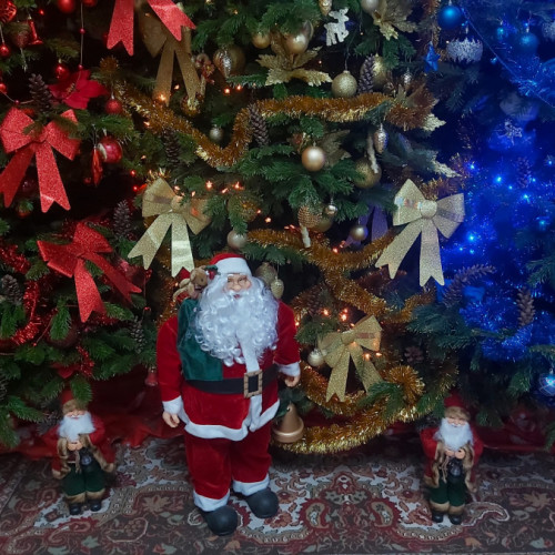 Spiridușii lui Moș Crăciun amenajează un sat de sărbători în Galați