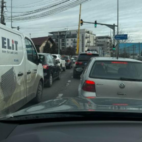 Blocaj sever pe Calea Baciului cauzat de probleme la infrastructură