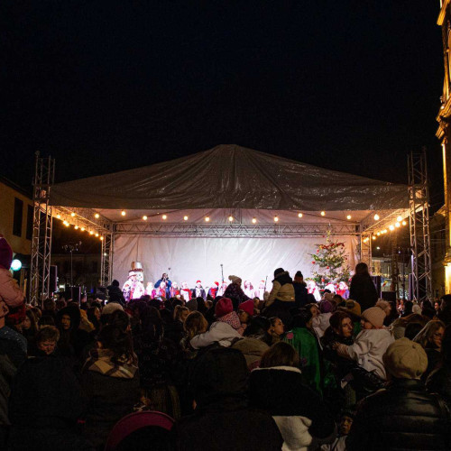 Târgu de Crăciun de la Aiud: Seară de colinde luni