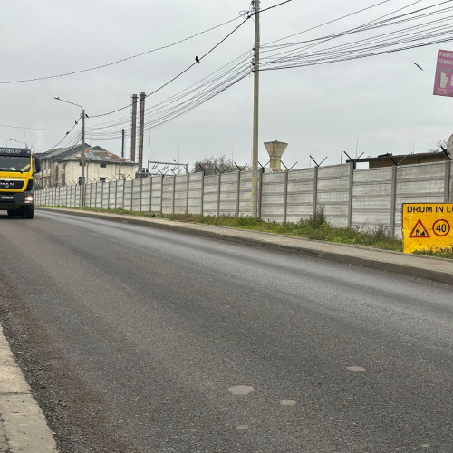 Se reiau lucrările de asfaltare pe strada Pacea