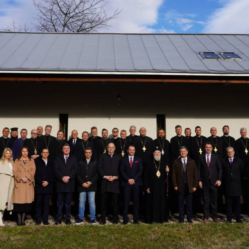 Expoziție dedicată anilor de arhipăstorire ai ÎPS Nifon la Mănăstirea Stelea din Târgoviște