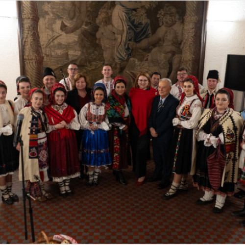 Magia Crăciunului românesc, adusă la Praga de centrul de cultură al județului Bihor