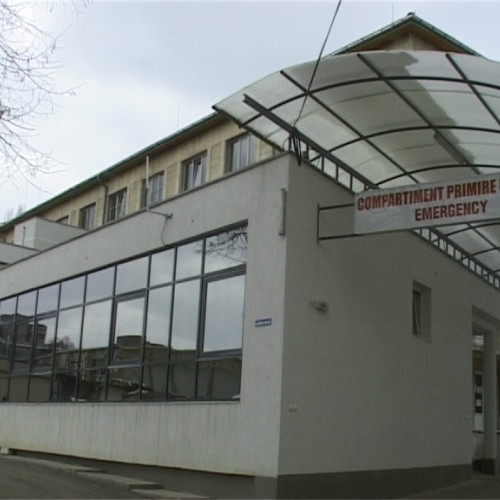 O fetiță de patru ani a ajuns la spital după ce a înghițit o monedă de 10 bani