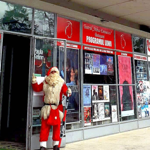 Mos Crăciun și Primăria Botoșani oferă surprize de Crăciun copiilor