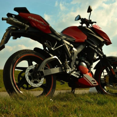 Tânăr de 22 de ani reținut pentru înșelăciune după ce a fraudat o firmă din Alba Iulia