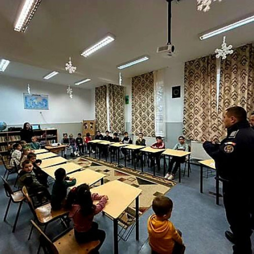 Activități de prevenire rutieră pentru elevii din comuna Cristinești și municipiul Botoșani