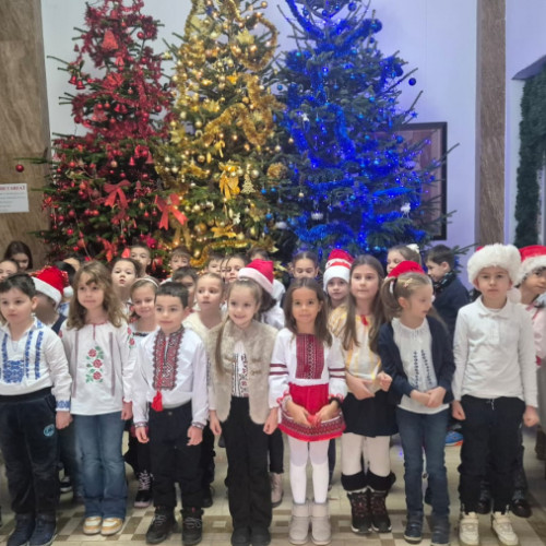 Concursul de colinde "Viața liberă" continuă cu colindătorii de la Școala Gimnazială Nr. 25 Galați