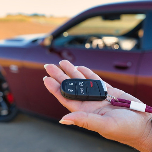 Guvernul propune prelungirea plafonării prețurilor RCA