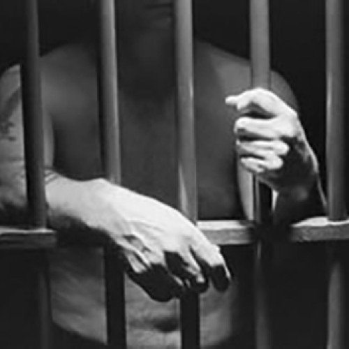 Condamnat pentru omor, un bărbat din Deva cere liberare condiționată după 11 ani de închisoare