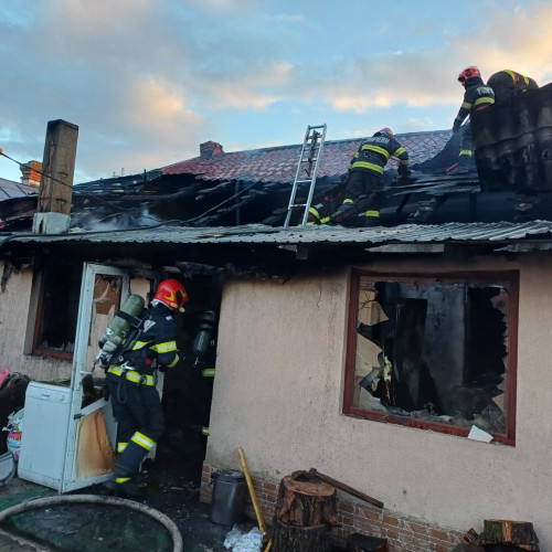 Incendiu într-o locație din Dorohoi în prag de sărbători