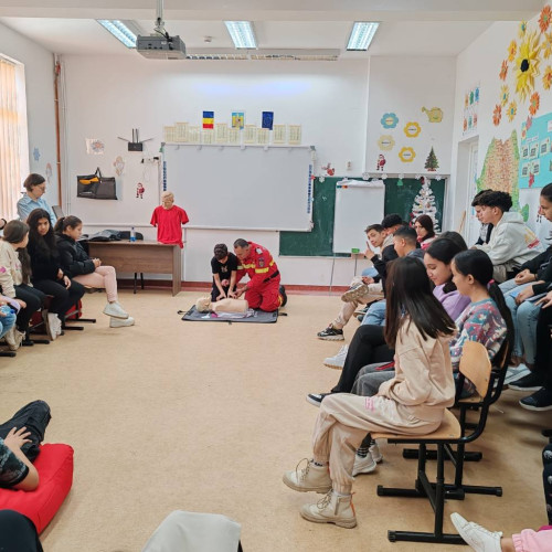 "Săptămâna Altfel" continuă la ISU "Basarab I" Dâmbovița