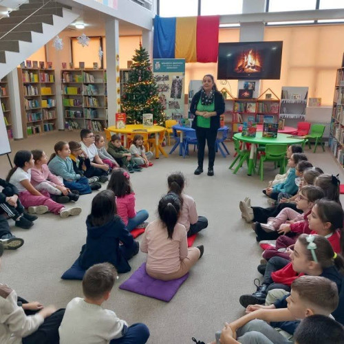 La Biblioteca Județeană Dâmbovița, părinții și elevii caută soluții