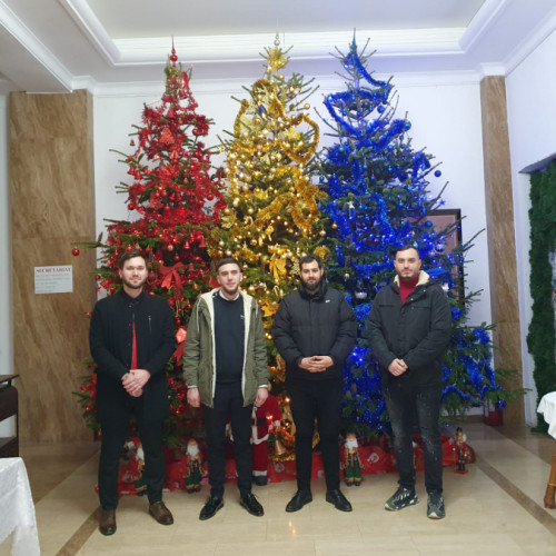 Studenți din Galați vizitează Bucureștiul înainte de sărbătoarea Nașterii Domnului