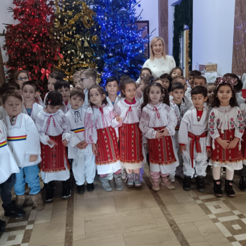 Prescolarii de la Grădinița cu Program Prelungit Nr. 7 Galați, colindători de Crăciun