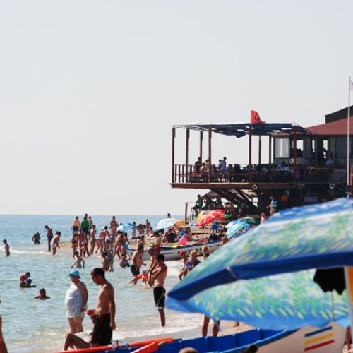 Demolarea terasei "Stuf" din Vama Veche, după 25 de ani de activitate