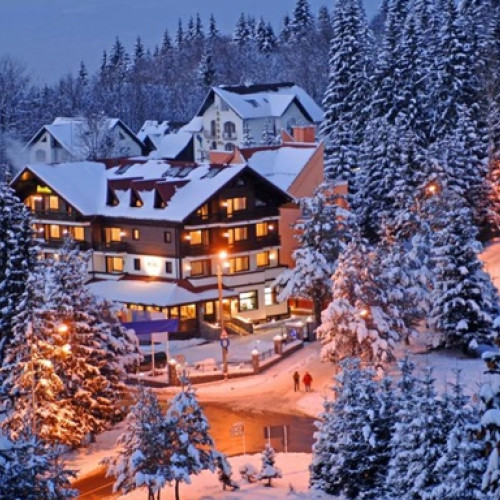 Hotelurile din Poiana Brașov, aproape ocupate la capacitate maximă pentru sărbători