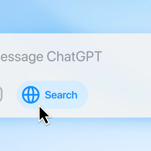 ChatGPT devine motor de căutare gratuit, concurând Google