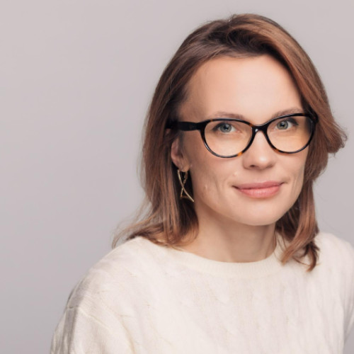 Indicathor ESG angajează un expert în sustenabilitate pentru a-și extinde platforma