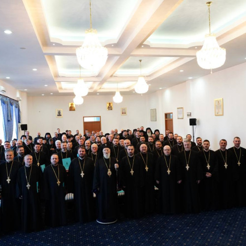 Ceremonie omagială la Târgoviște pentru cei 25 de ani de arhipastorire ai Înaltpreasfințitului Părinte Nifon