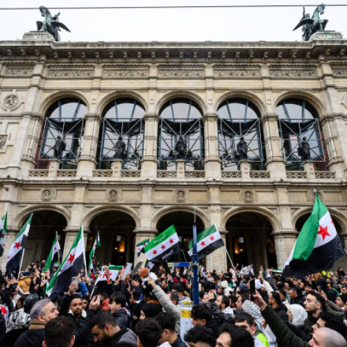 Guvernul austriac notifică migranții sirieni despre posibile schimbări ale statutului de azil