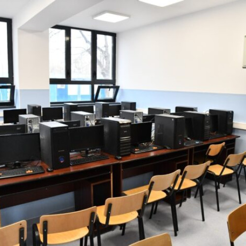 Primăria Sectorului 6 investește în educație prin dotarea liceelor cu laboratoare de informatică