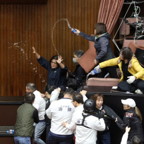 Altercații în parlamentul taiwanez din cauza proiectelor de lege contestate