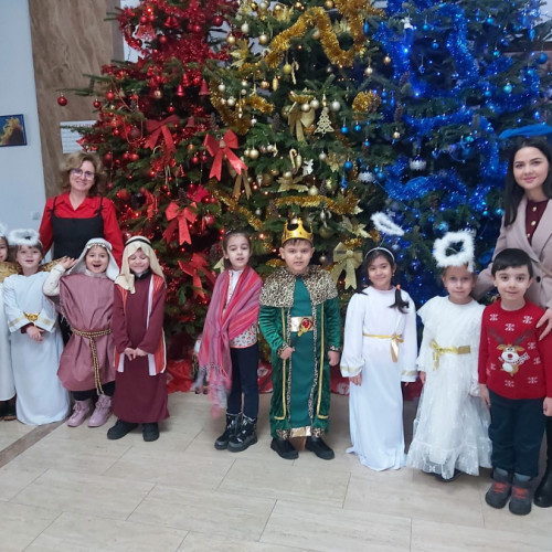 Colindătorii de la Grădinița "Tweety" au impresionat cu costumele lor