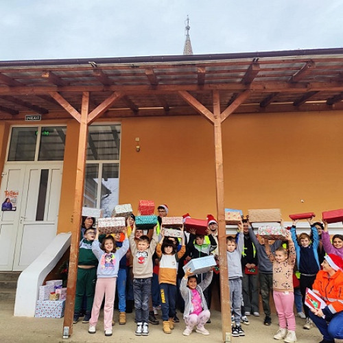 Zi de bucurie pentru copii în Satu Mare prin campania de Crăciun a Fundației Hans Lindner