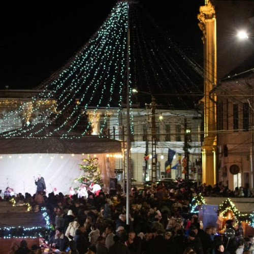 Târgul de Crăciun de la Aiud oferă spectacole în acest weekend