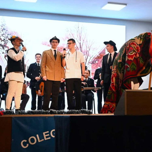 Spectacol de Crăciun la Colegiul Național Militar "Mihai Viteazul" din Alba Iulia