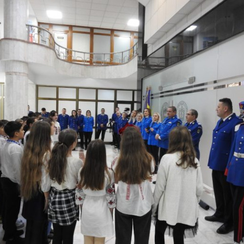 Spiritul sărbătorilor de iarnă inundă Jandarmeria Vrancea