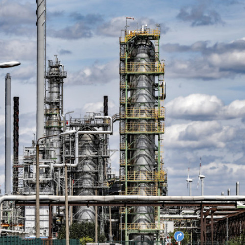 Zece state membre UE propun noi sancțiuni împotriva sectorului energetic al Rusiei