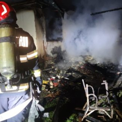 Incendiu tragic în Tudora: un bărbat de 64 de ani și-a pierdut viața