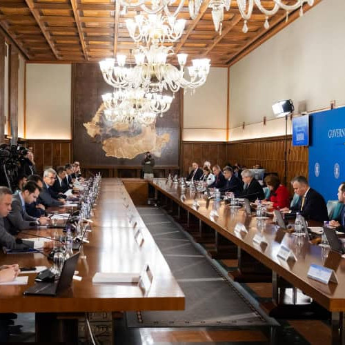 Negocieri avansate între PSD, PNL și UDMR pentru formarea noului Guvern