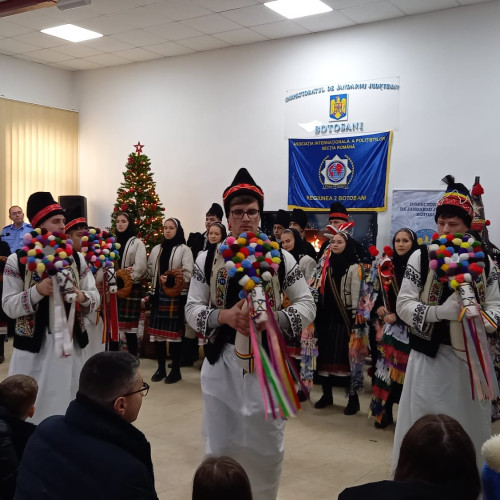 Colindele românești, celebrate la evenimentul „Pomul de Crăciun - 2024” la Botoșani