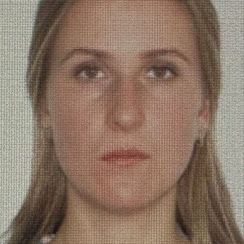 Veste bună înainte de Crăciun! Tânăra din Botoșani dispărută în Olanda a contactat familia