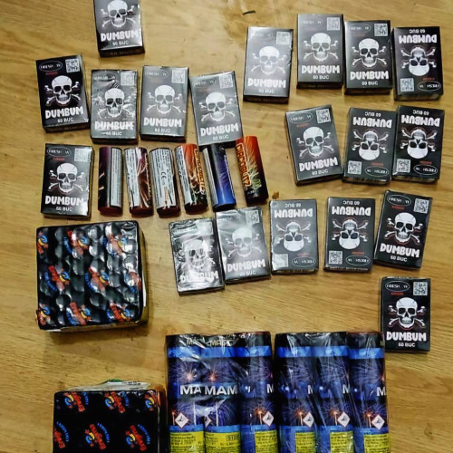 Bărbat prins cu petarde în Găești