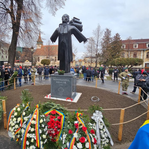 35 de ani de la revoluția din decembrie 1989, marcată prin inaugurarea unui monument în Brașov