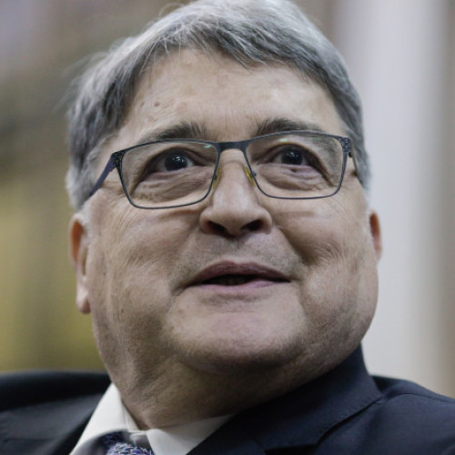 Emil Hurezeanu a declinat propunerea de a candida la Președinție