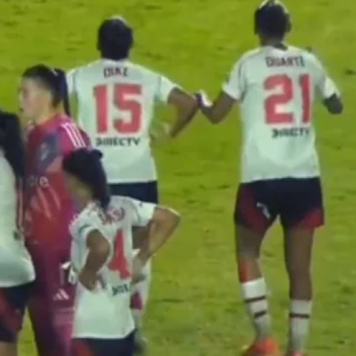 Patru jucătoare de la River Plate, arestate pentru acte de rasism în timpul meciului cu Gremio