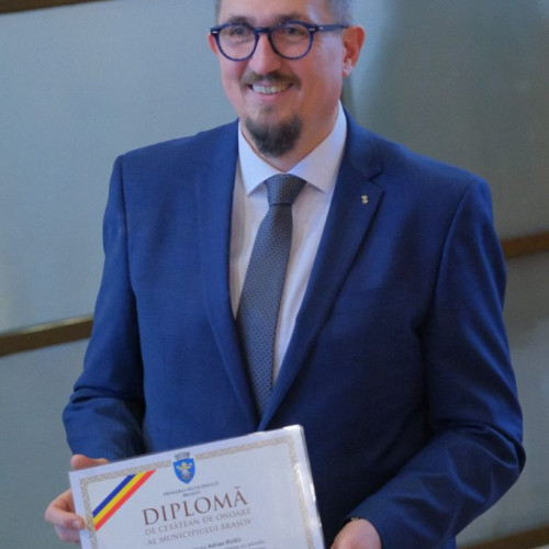 Brașov are un nou cetățean de onoare: avocatul Adrian Rusu