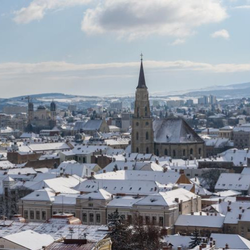 Cluj-Napoca devine un ținut de poveste odată cu prima ninsoare din sezon