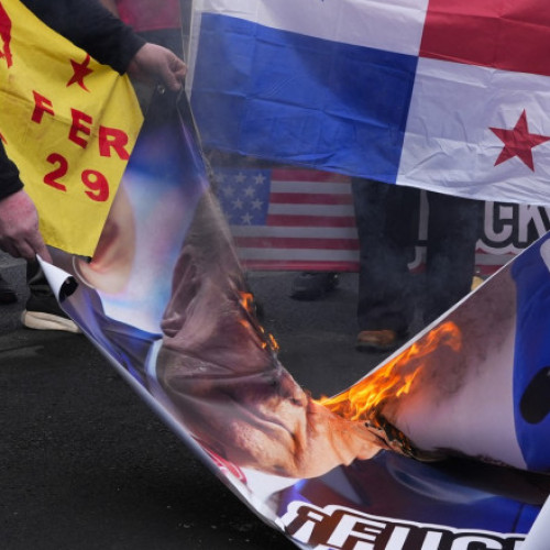 Proteste la Ambasada Statelor Unite în Panama împotriva lui Donald Trump