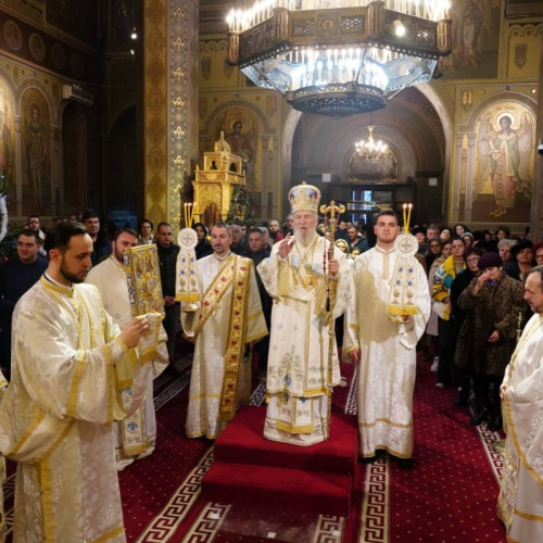 Sfânta Liturghie oficiată de ÎPS Nifon de Nașterea Domnului