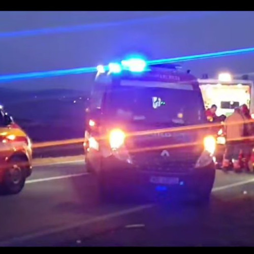 Accident rutier în comuna Scoarta - un tânăr s-a izbit de un copac