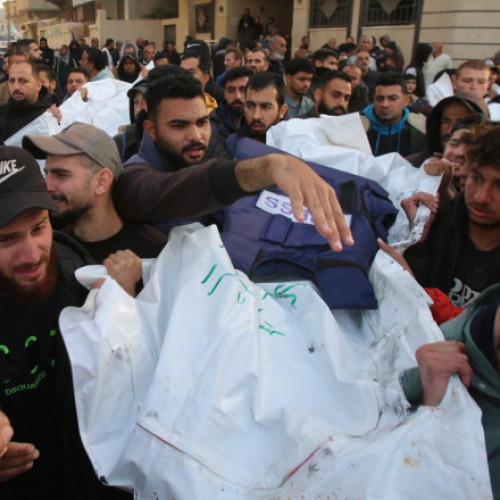 Cinci jurnaliști palestinieni uciși într-un atac israelian în Gaza