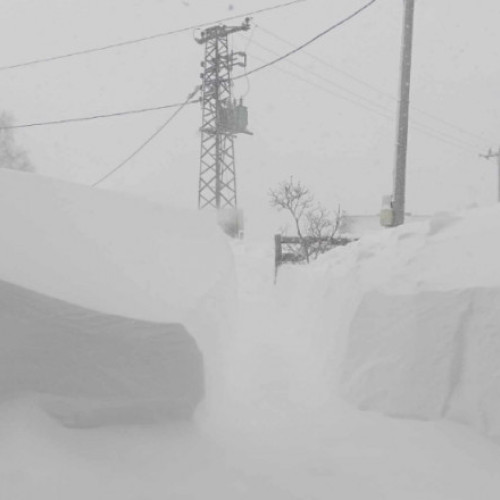 Zeci de mii de oameni din Bosnia-Herțegovina, Serbia și Kosovo, fără electricitate din cauza unei furtuni de zăpadă