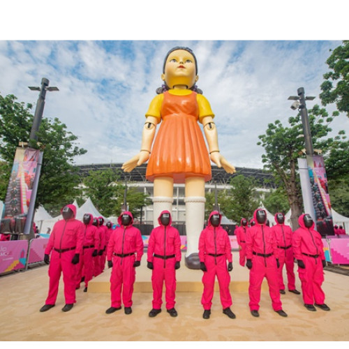 Hwang Dong-hyuk: Squid Game devine realitate într-o lume tot mai dificilă