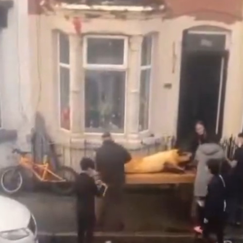 Clip viral din Liverpool stârnește controverse pe rețelele sociale