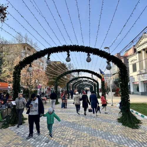 Fenomen scăpat de sub control în Pitești: Cerșetoria din cimitire